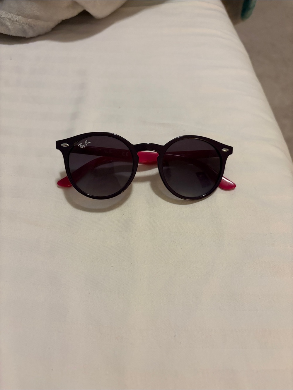 Ray-Ban Kids Black Frame with Pink Temples Round Sunglasses
